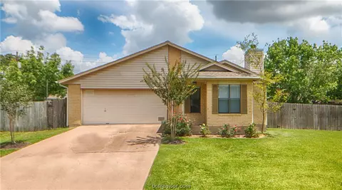 2124 La Brisa Dr, Bryan, TX 77807 photo 1