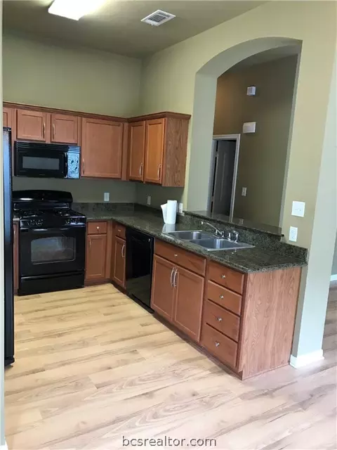 2007 Mountain Wind, Bryan, TX 77807 photo 5