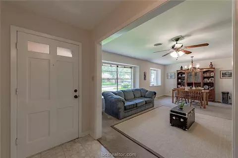 3410 Spring Ln, Bryan, TX 77802 photo 4