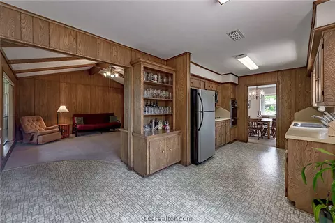 3410 Spring Ln, Bryan, TX 77802 photo 13