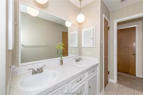 3410 Spring Ln, Bryan, TX 77802 photo 22