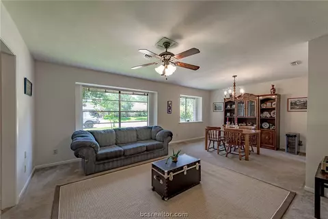 3410 Spring Ln, Bryan, TX 77802 photo 5