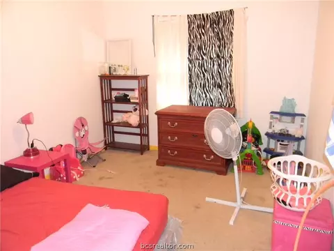 2226 Howell Ave, Bryan, TX 77803 photo 10