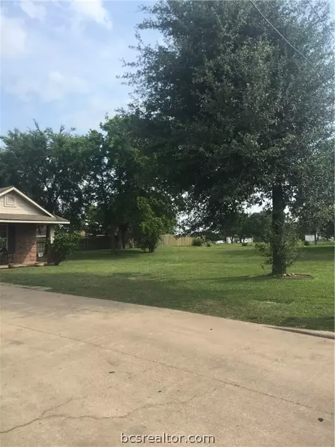 2226 Howell Ave, Bryan, TX 77803 photo 14
