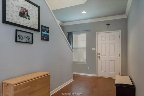 1733 Summerwood Loop, Bryan, TX 77807 photo 2