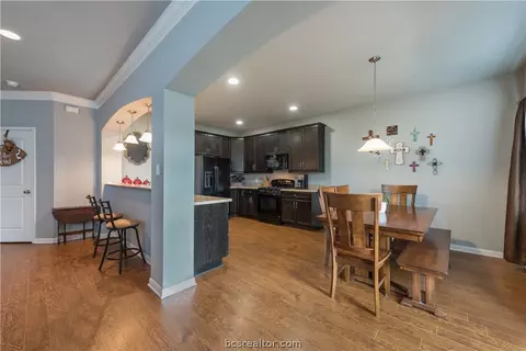 1733 Summerwood Loop, Bryan, TX 77807 photo 5