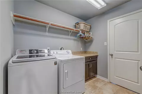 1733 Summerwood Loop, Bryan, TX 77807 photo 14