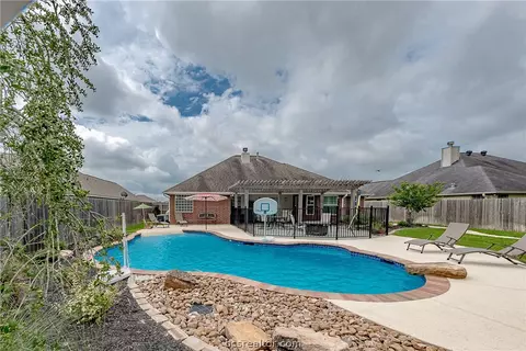 3915 Brighton Dr, Bryan, TX 77802 photo 31