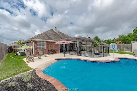 3915 Brighton Dr, Bryan, TX 77802 photo 33