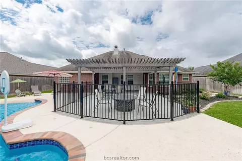 3915 Brighton Dr, Bryan, TX 77802 photo 25