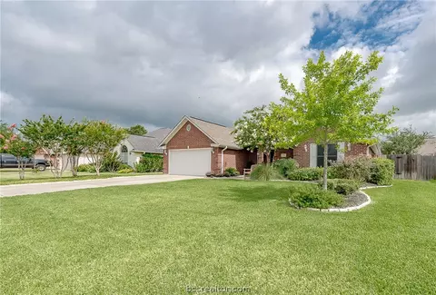 3915 Brighton Dr, Bryan, TX 77802 photo 35