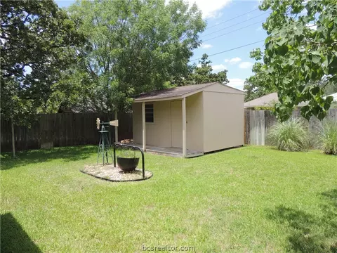 3621 Sierra Dr, Bryan, TX 77802 photo 14