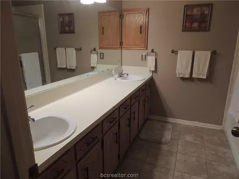 3621 Sierra Dr, Bryan, TX 77802 photo 12