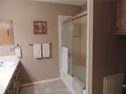 3621 Sierra Dr, Bryan, TX 77802 photo 13