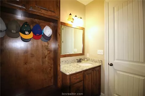 8657 Green Branch Loop, Bryan, TX 77808 photo 18
