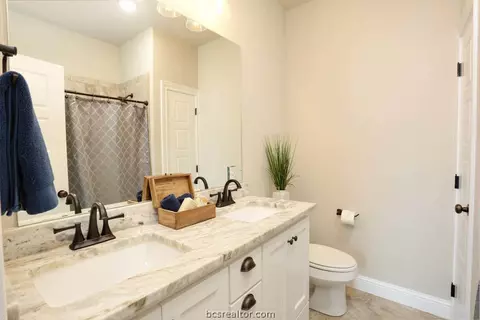 3540 Foxcroft Path, Bryan, TX 77808 photo 16