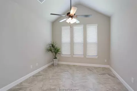 3540 Foxcroft Path, Bryan, TX 77808 photo 9