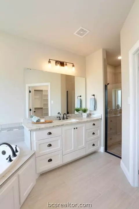 3540 Foxcroft Path, Bryan, TX 77808 photo 11