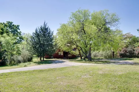 5000 Lantern Ln, Bryan, TX 77808 photo 4