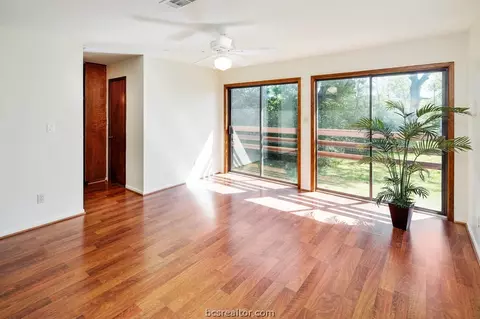 5000 Lantern Ln, Bryan, TX 77808 photo 16