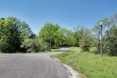 5000 Lantern Ln, Bryan, TX 77808 photo 3