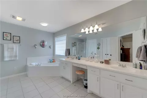5200 Draycott Ct, Bryan, TX 77802 photo 13