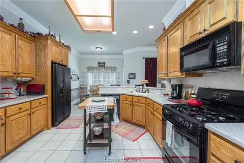 5200 Draycott Ct, Bryan, TX 77802 photo 8