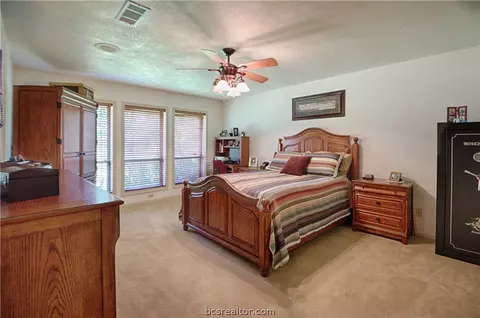2908 Par Dr, Bryan, TX 77802 photo 11