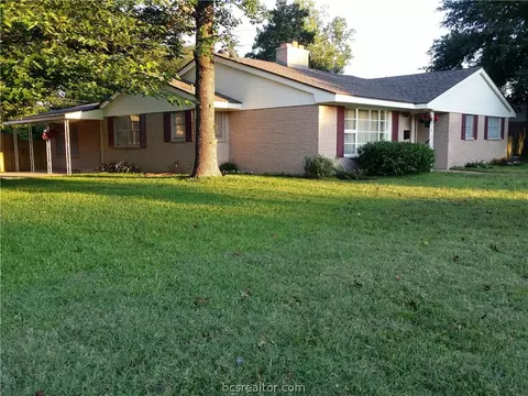 1111 Esther Blvd, Bryan, TX 77802 photo 1