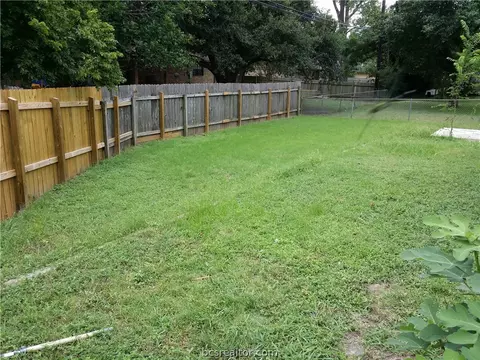 1111 Esther Blvd, Bryan, TX 77802 photo 33