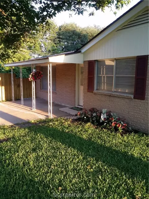 1111 Esther Blvd, Bryan, TX 77802 photo 37