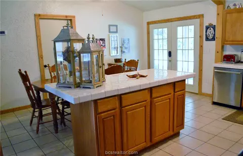 10858 This Way, Bryan, TX 77807 photo 8