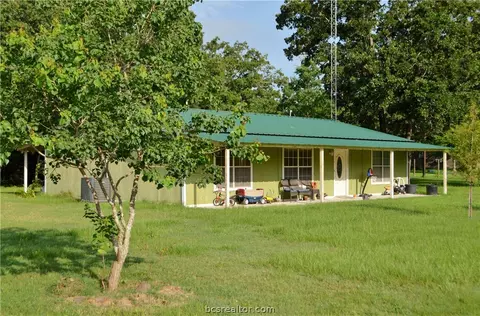 10858 This Way, Bryan, TX 77807 photo 1