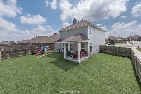 2032 Stubbs Dr, Bryan, TX 77807 photo 19