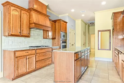 7172 Gemstone Dr, Bryan, TX 77808 photo 8