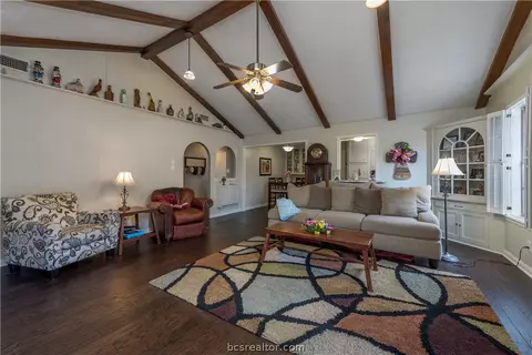 4005 Oak Bend Dr, Bryan, TX 77802 photo 5