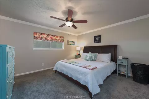 4005 Oak Bend Dr, Bryan, TX 77802 photo 8