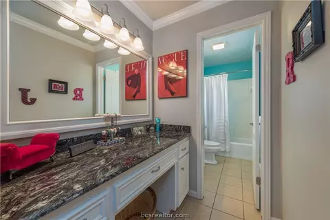 4005 Oak Bend Dr, Bryan, TX 77802 photo 9