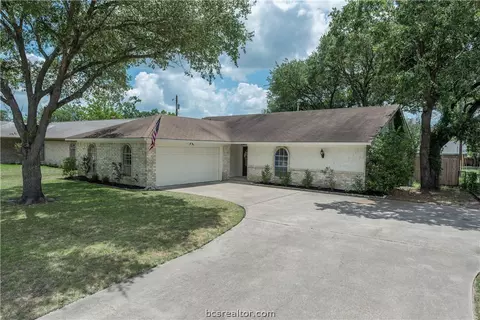 4005 Oak Bend Dr, Bryan, TX 77802 photo 18