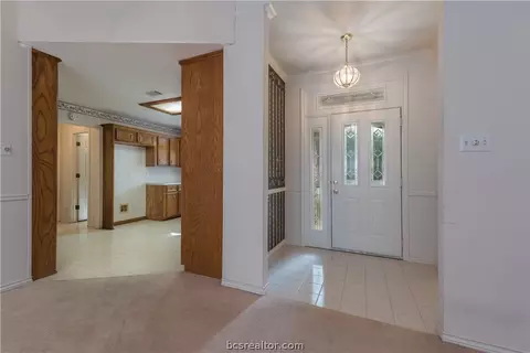 4802 Brompton Ln, Bryan, TX 77802 photo 5