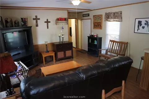 300 Elm Loop, Somerville, TX 77879 photo 37