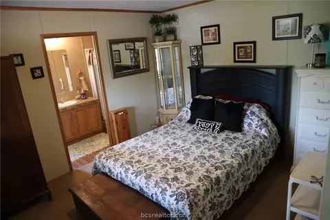300 Elm Loop, Somerville, TX 77879 photo 39