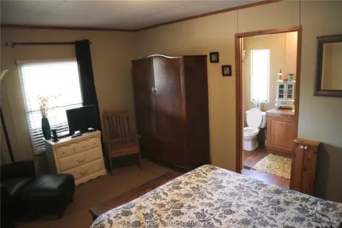 300 Elm Loop, Somerville, TX 77879 photo 42