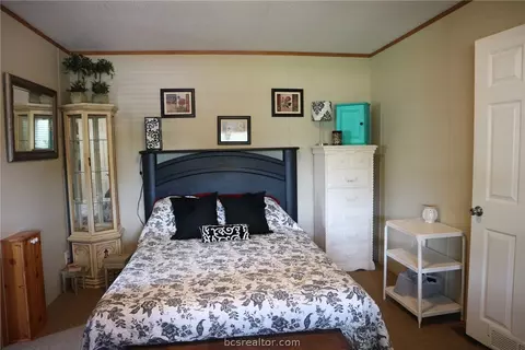 300 Elm Loop, Somerville, TX 77879 photo 40