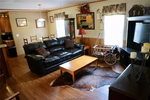 300 Elm Loop, Somerville, TX 77879 photo 29