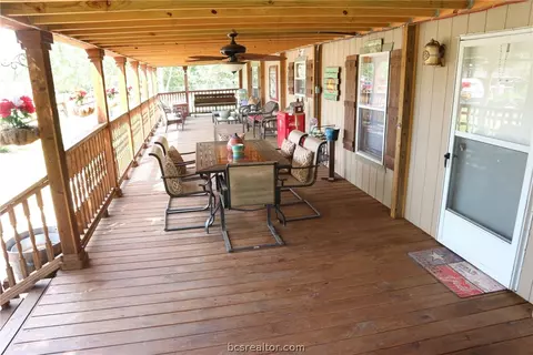 300 Elm Loop, Somerville, TX 77879 photo 27