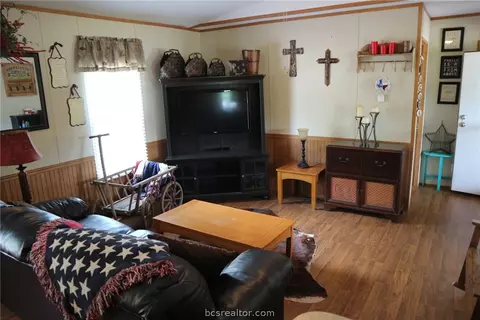 300 Elm Loop, Somerville, TX 77879 photo 36