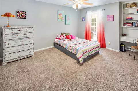 3604 Old Oaks Dr, Bryan, TX 77802 photo 31
