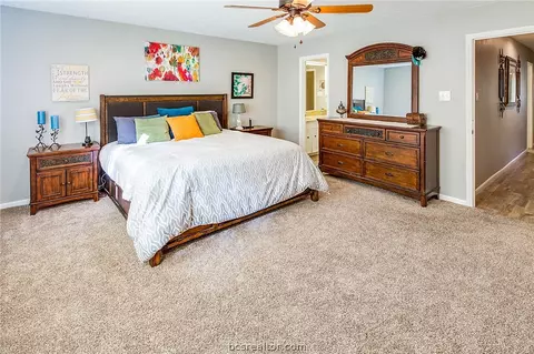 3604 Old Oaks Dr, Bryan, TX 77802 photo 26