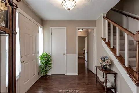 3617 Sunnybrook Ln, Bryan, TX 77802 photo 2